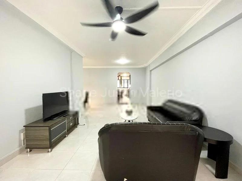 4 Room (4A) HDB for Rent in  222 Tampines Street 24 - Image 1